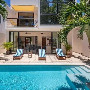 Wonderful Tropical 3br, Garden, Private Pool. Villa Tulum